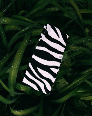 Čelenka, co ti dodá odvahu vyrazit ven, i když zrovna prší. 🌦️😅